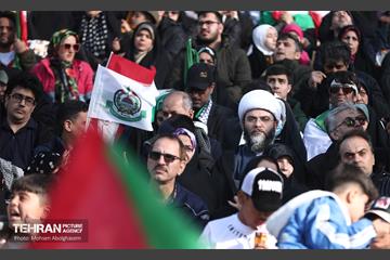 محفل بزرگ قرآنی امام حسنی‌ها  51