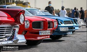 اجتماع بزرگ خودروهای کلاسیک در تور تهران دیـزین  1