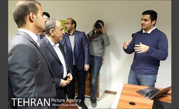 بازدید دکتر نجفی از مجتمع خدمات فناوری دانشگاه شریف‎ 15