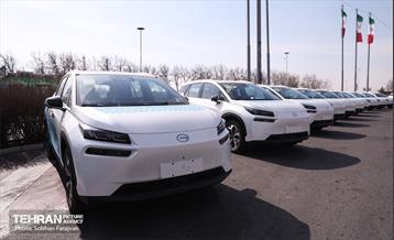 آیین رونمایی و ورود ناوگان حمل‌ونقل برقی شهر تهران 32