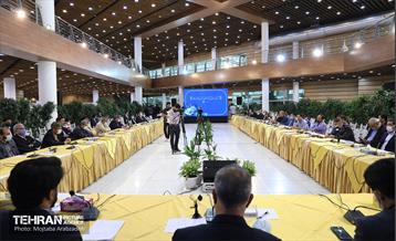 نشست هم‌اندیشی شهردار تهران با مدیران رسانه‌ها 3