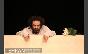 نمایش ایوانف‎ 16