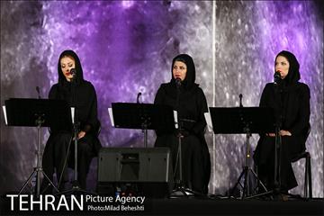کنسرت شهرام و حافظ ناظری در محوطه باز برج میلاد‎ 4