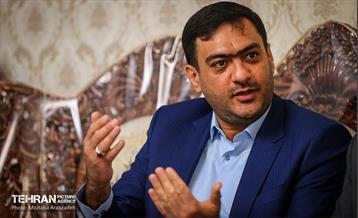 دیدار شهردار تهران با خانواده شهید دارابی 10