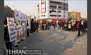 پرفورمنس " مرگ تصادفی " در چهارراه ولی عصر (عج) 4