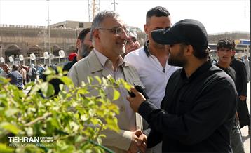 حضور شهردار تهران در کربلای معلی در روز عرفه