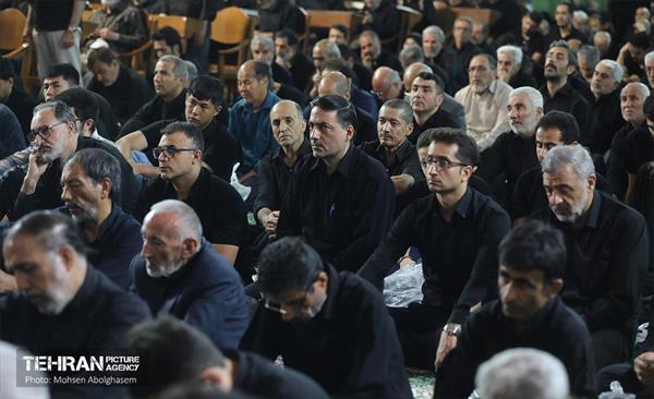 اقامه نماز ظهر عاشورا 22