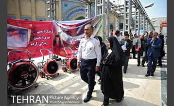 بازدید اعضای شورای اسلامی شهر از نمایشگاه آتش نشانی 29