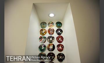 بازدید شهردار تهران از نمایشگاه نقاشی و چیدمان کافه گرافی 12