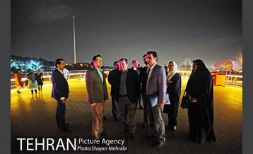 بازدید شهردار مونترال از پل طبیعت 3