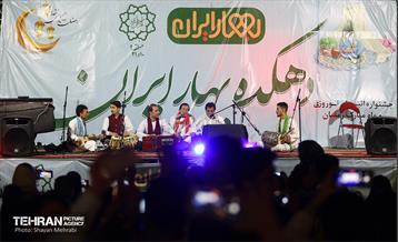 برج آزادی میزبان مسافران نوروزی 12