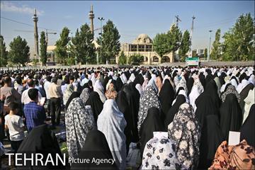 نماز عید فطر به امامت رهبر انقلاب 11