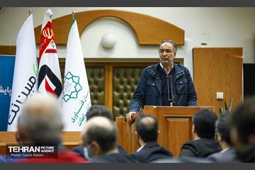 مراسم اعطای نخستین پروانه اپراتوری پایش هوشمند حریق ساختمان‌های تهران 14