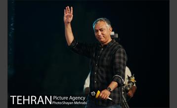 ویژه برنامه شب فیروزه ای در دریاچه شهدای خلیج فارس 25