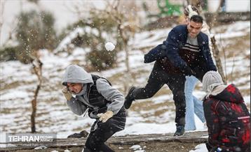 روز برفی در آبشار تهران 12