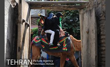 حرکت نمادین کاروان اُسرای کربلا در ده ونک 39