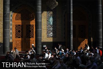 اقامه نماز عید فطر در مسجد امام حسین(ع) 21