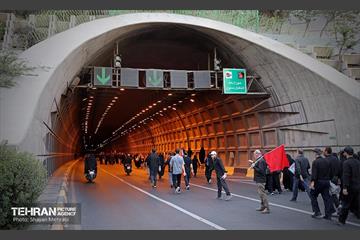 اقامه نماز بر پیکر آقای شهید ایران - 3 34