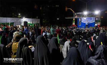 حضور شهردار تهران در تجمع شبانه میدان سما