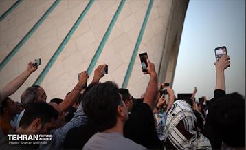 اجرای ارکستر سمفونیک تهران در میدان آزادی 3