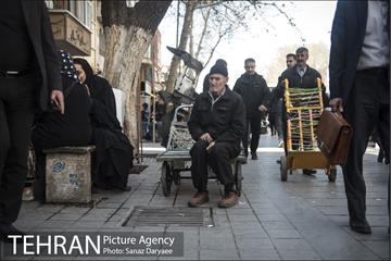 خیابان پانزده خرداد در روزه های پایانی سال‎ 25