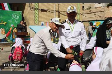 جشن شکوفه‌ها در منطقه ۱1 21