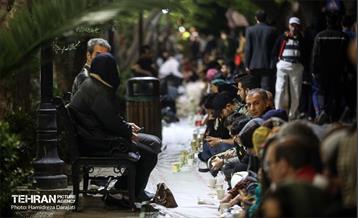 پویش ماه مهربانی و برپایی سفره کریمانه در منطقه 6