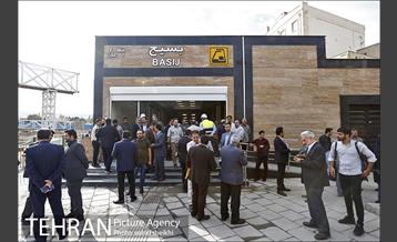 بازدید شهردار تهران از خط ۷ مترو  1