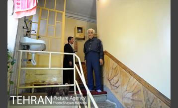 حضور شهردار تهران در منزل شهید محمدرضا امیری پری 6