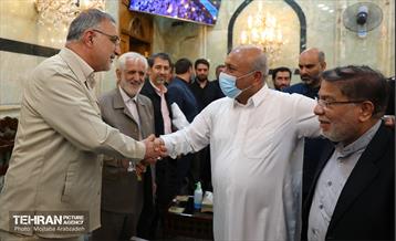 حضور شهردار تهران در کربلای معلی در روز عرفه