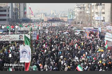 راهپیمایی ۲۲ بهمن در تهران - ۲ 14