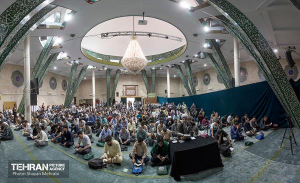 مراسم دعای روز عرفه در دانشگاه تهران 42