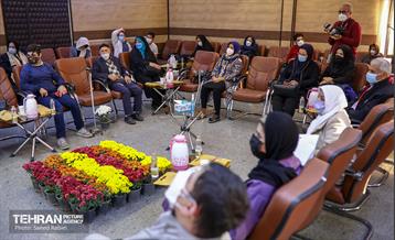 دیدار صمیمی شهروندان دارای معلولیت منطقه 5 با سیدمحمد آقامیری عضو شورا و احسان شریفی شهردار منطقه 5