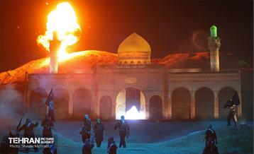 نمایش بزرگ میدانی «تنهاتر از مسیح» 44