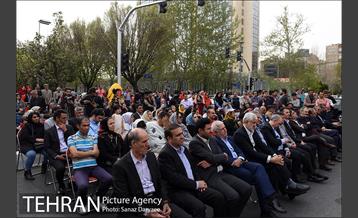 افتتاح نوروزگاه هنر در پیاده‌راه بلوار کشاورز 19