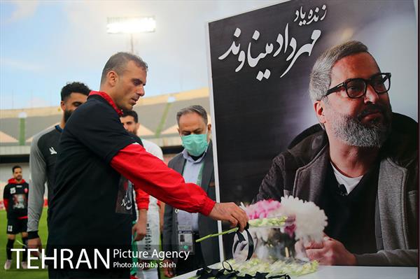 دیدار تیم های فوتبال پرسپولیس و ماشین سازی 3