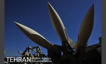 نمایشگاه دفاع مقدس در میدان بهارستان 11