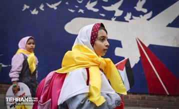 راهپیمایی ۱۳ آبان در تهران  3