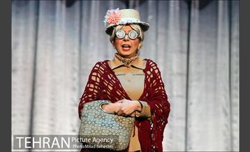 نمایش سیرک سیار‎ 18