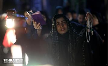 مراسم احیای شب‌ بیست‌ویکم ماه مبارک رمضان در بهشت زهرا(س) 30