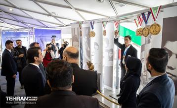 بازدید شهردار دوشنبه از برج میلاد 8