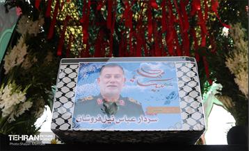 مراسم تشییع پیکر شهید سردار عباس نیلفروشان - ۱ 33