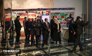 بازدید سفرا از سراسرنمای شهید سلیمانی 27