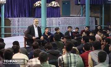 نشست صمیمانه شهردار تهران با دانش آموزان بسیجی سراسر کشور 26