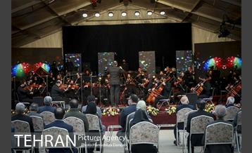 اجرای کنسرت سالار عقیلی در باغ کتاب 6