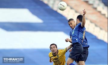 دیدار تیم‌های فوتبال استقلال و سپاهان 36