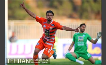 دیدار تیم‌های سایپا و استقلال تهران در لیگ برتر فوتبال ایران 27