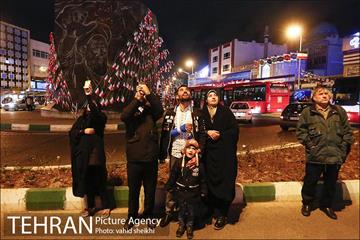 نور افشانی در میدان انقلاب بمناسبت 22 بهمن 15