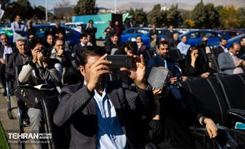 رونمایی از نخستین خودروی تمام برقی تولید داخل 5