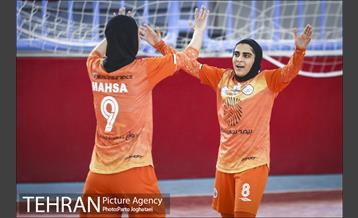 دیدار فوتسال زنان سایپا و نامی نو 13
